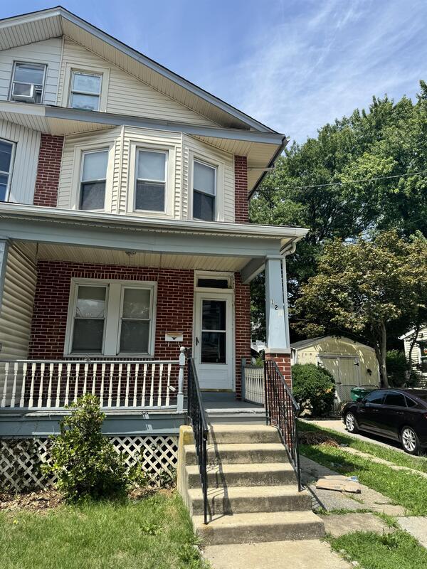 Foto del edificio - 129 Evergreen Ave