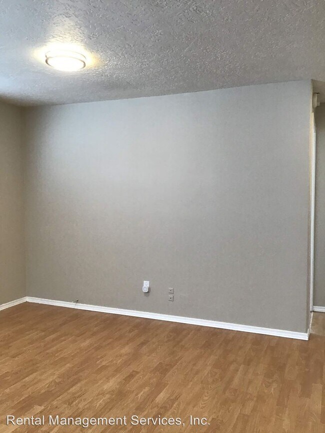 Building Photo - 3 br, 2 bath House - 7735 SE 66th Place