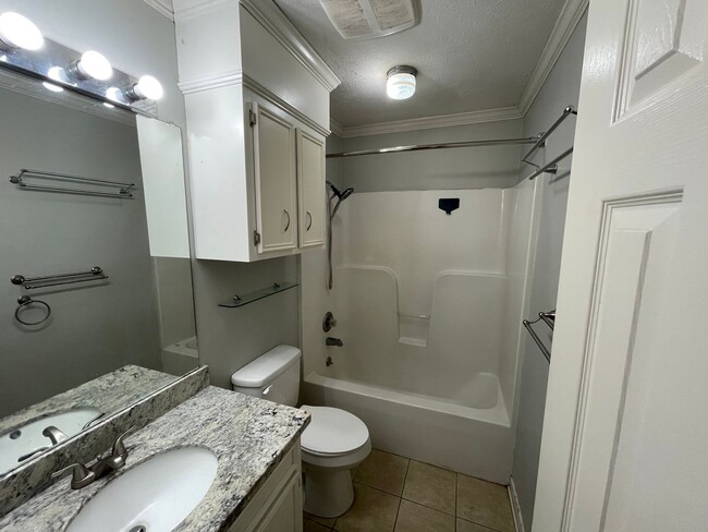 Building Photo - 3/2 House for Rent in Brandon 39047