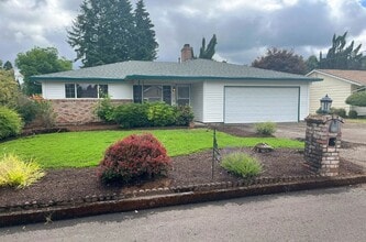 Building Photo - 15560 SE Thorville Ave