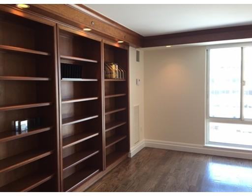 Foto del edificio - 83-83 Cambridge Pkwy