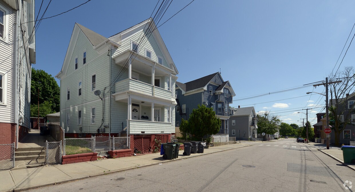 Foto del edificio - 175 Amherst St
