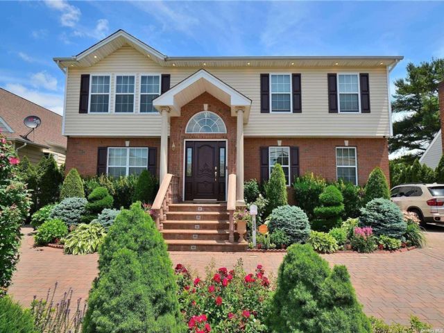 Foto principal - 126 Covert Ave