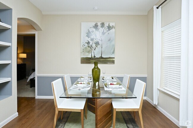 Foto del edificio - Limited Time – $750 Gift Card with Move-In!