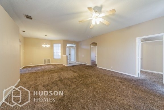 Building Photo - 3225 Bellflower Way