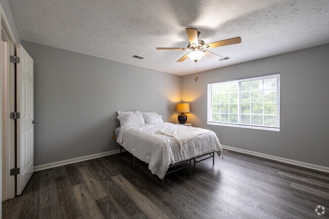 1HAB, 1BA - 930 ft² - Habitación - Valley View Estates