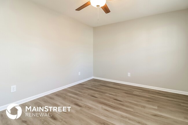 Building Photo - 137 E Ridge Cir