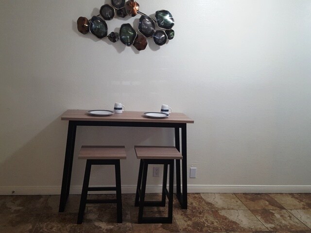 Dinning area - 4600 University Center Dr
