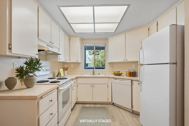 Photo - 331 Shadow Run Dr Apartment