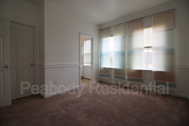 Foto del edificio - 2965 Chinkapin Oak Ln