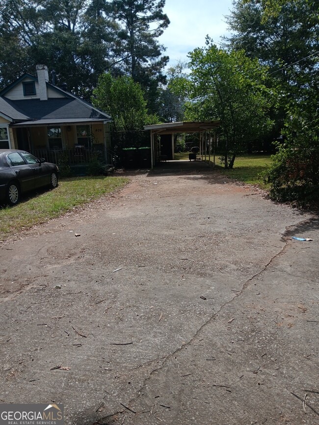 Building Photo - 406 Brookwood Dr