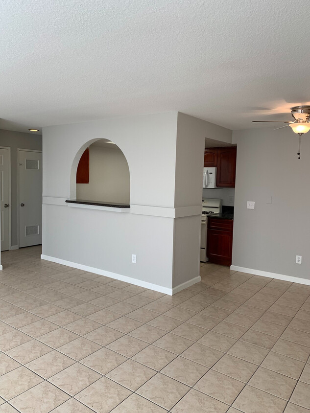 Foto principal - 22012 Hawaiian Ave