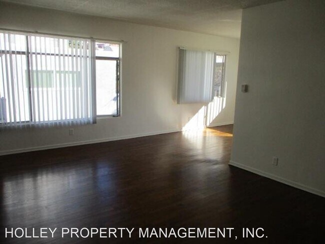 Building Photo - 11839 Goshen Ave