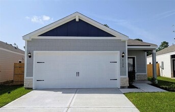Building Photo - 8120 Sunberry Shadow Dr