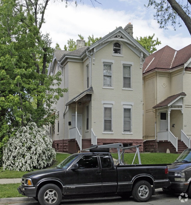 Building Photo - 1665 N Humboldt Apartments