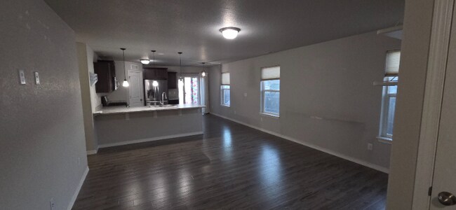 Building Photo - 11433 Moonrock Heights