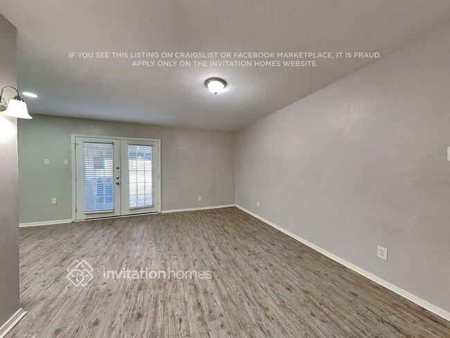 Building Photo - 807 Grassy Glen Dr