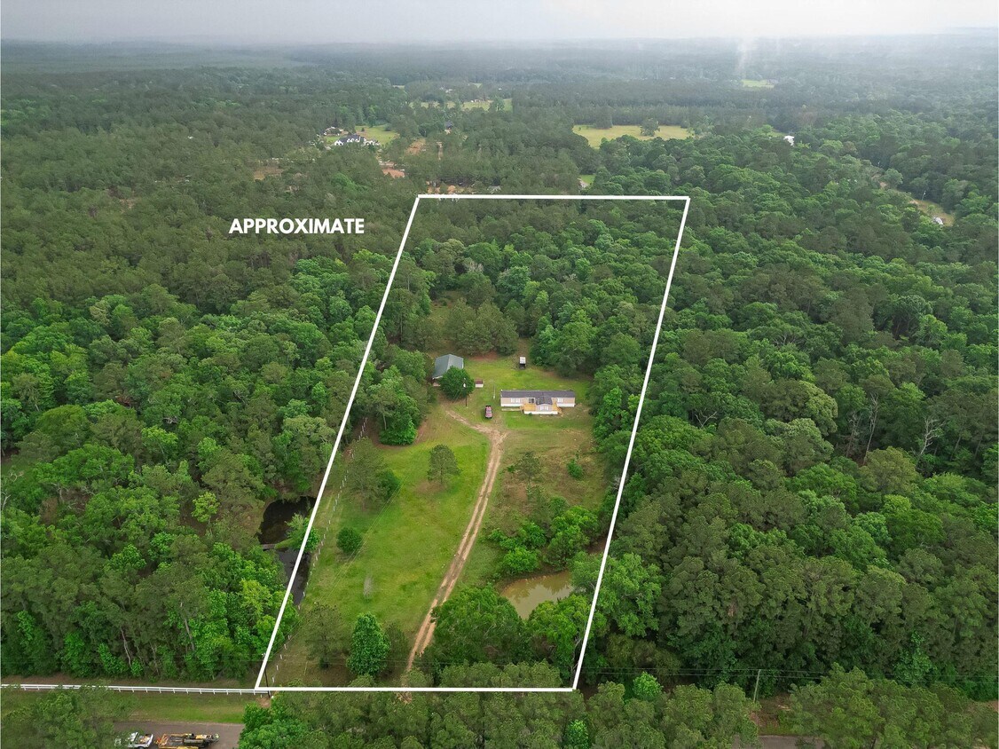 Foto principal - 8856 Greenwood Dr