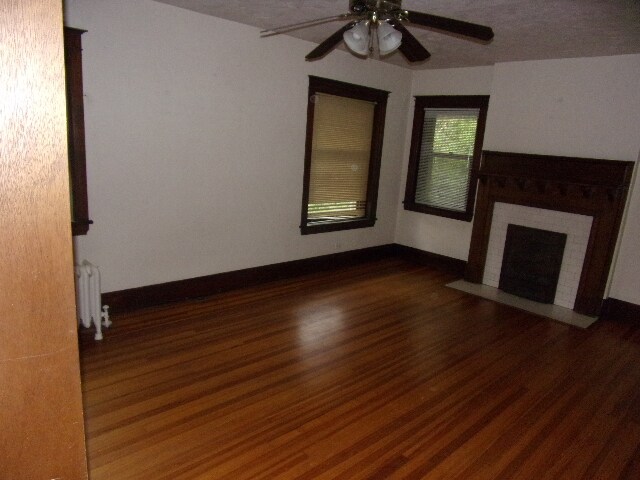 Building Photo - 646 N Marion St