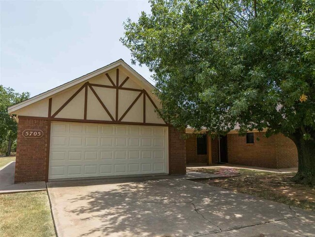 Building Photo - 5705 Seymour Hwy