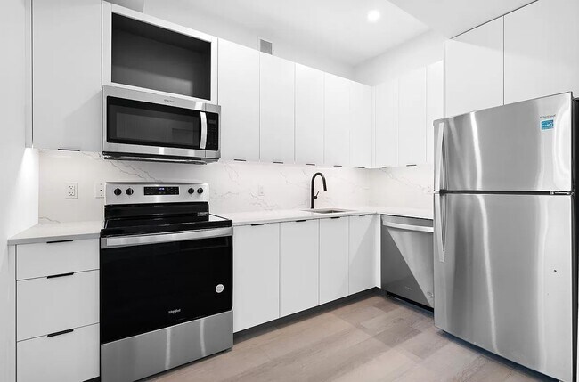 Foto del edificio - 215 East 124th Street
