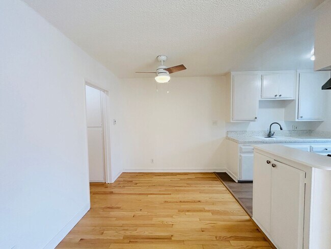 Foto del edificio - 3645 Kelton Ave