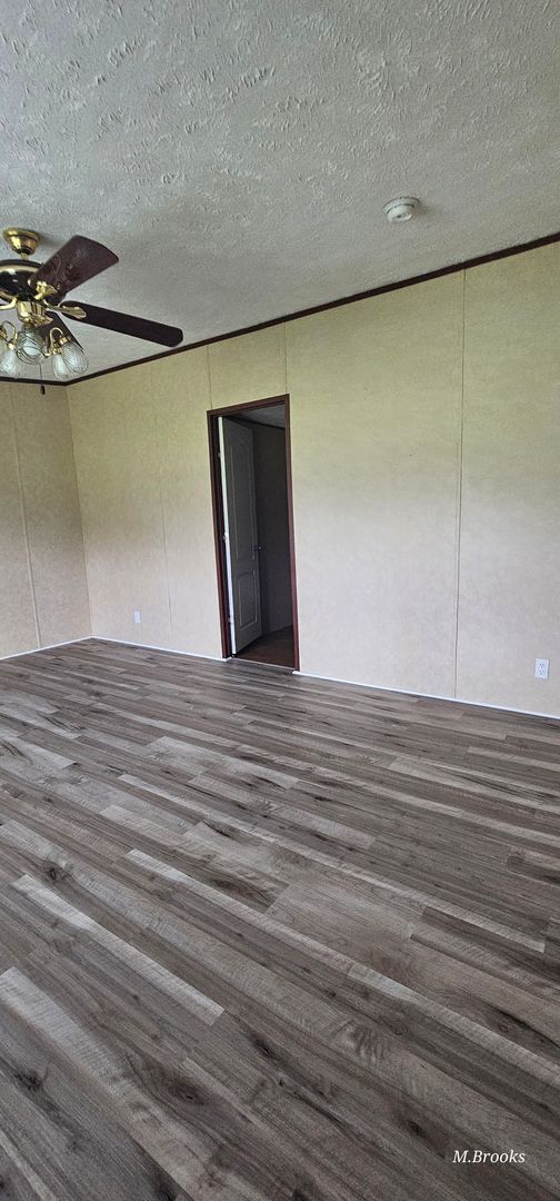 Building Photo - home in Brooks County