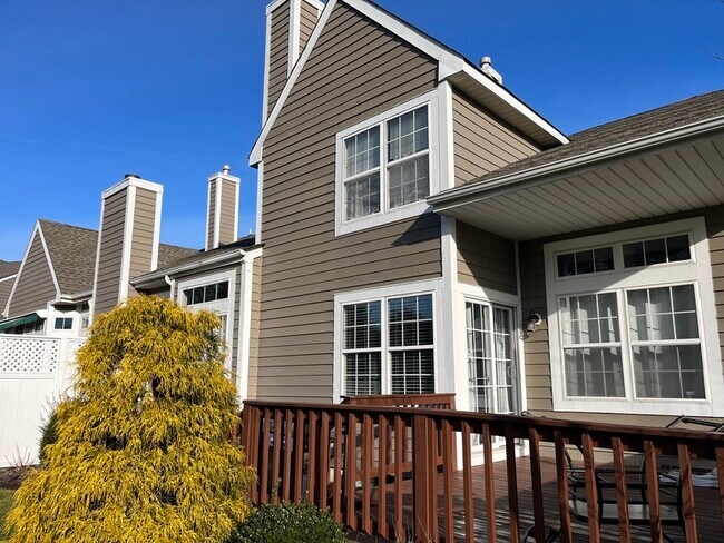 Foto del edificio - 8 Pine Valley Ln