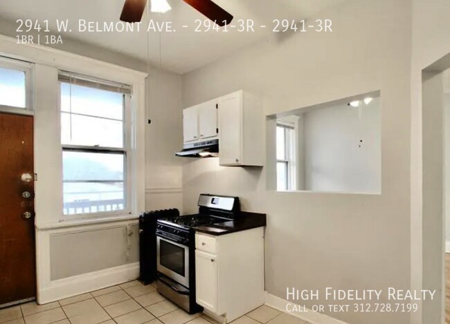 Foto del edificio - 2941 W Belmont Ave