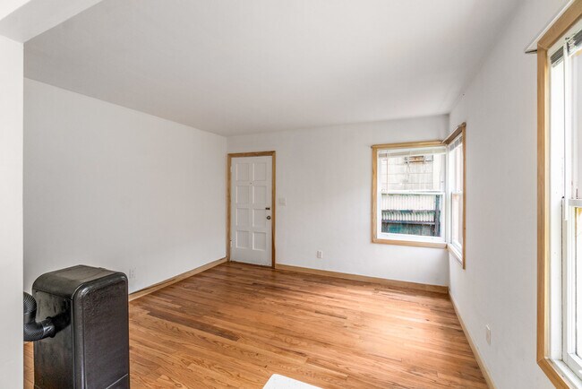Foto del edificio - 1535 Everett St