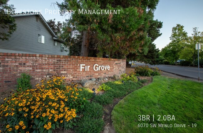 Foto del edificio - 6070 SW Menlo Dr