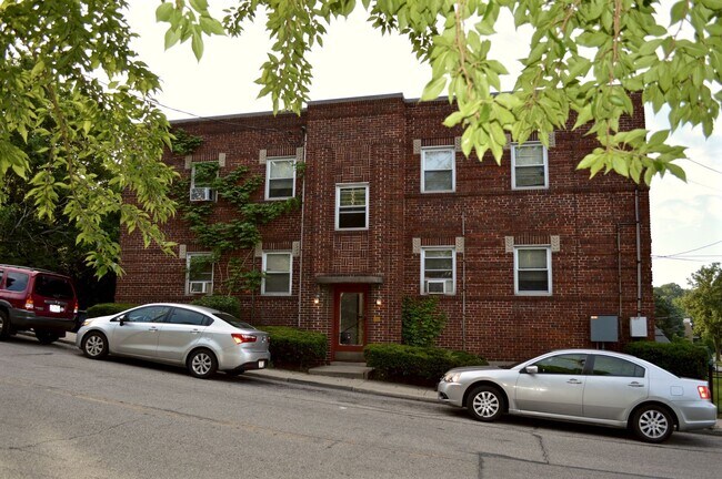 Foto del edificio - 960 Ludlow Ave