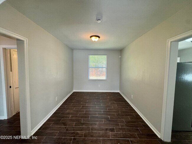 Building Photo - 4779 Shirley Ave