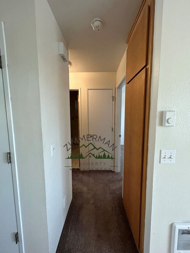 Foto del edificio - 2 Bedroom For Rent In Santa Clara