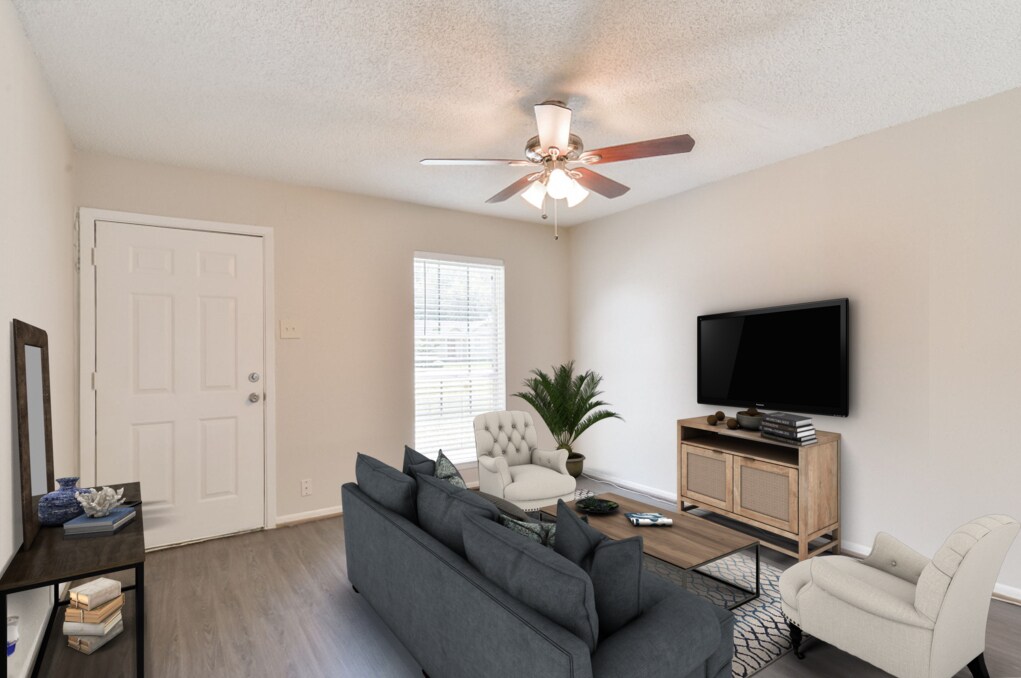 Primary Photo - $999 Beautiful 3 Bed Room 1.5 Bath`Complet...