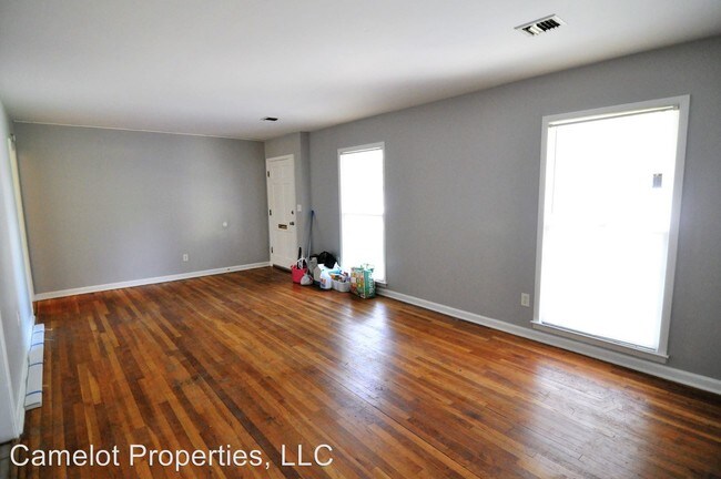 Building Photo - 4 br, 2 bath House - 3938 Wesley Drive