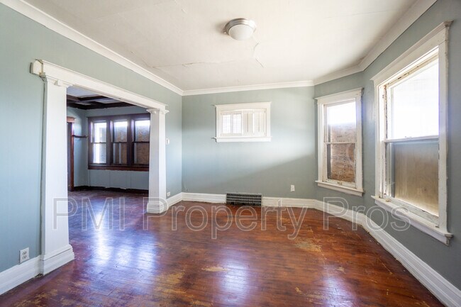 Foto del edificio - 2191 N 47th St