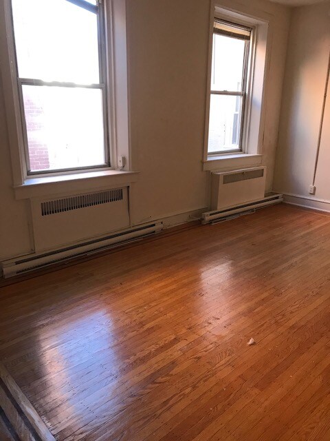 Building Photo - 1313 Spruce St
