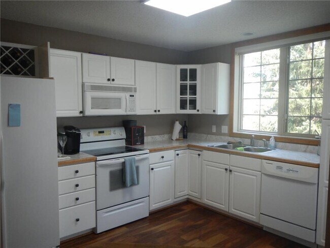 Foto del edificio - 1908 Hunter Hill Rd