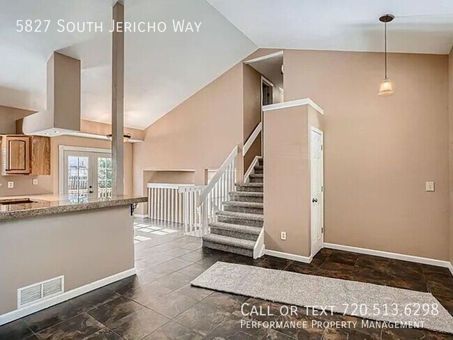 Building Photo - 5827 S Jericho Way