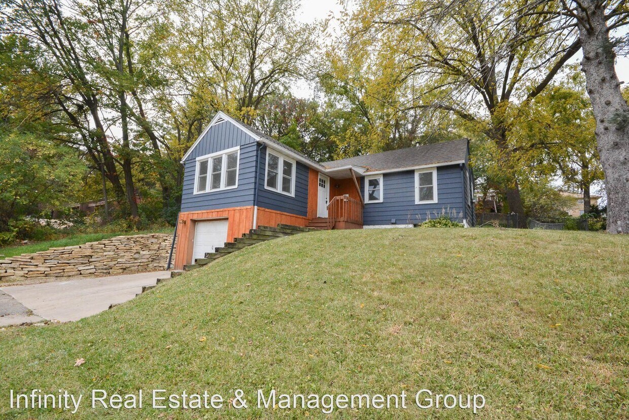 2 br, 2 bath House 429 20th Ave SW House Rental in Rochester, MN