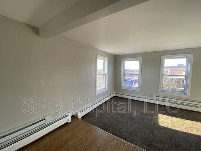 Building Photo - 18 Baltimore St