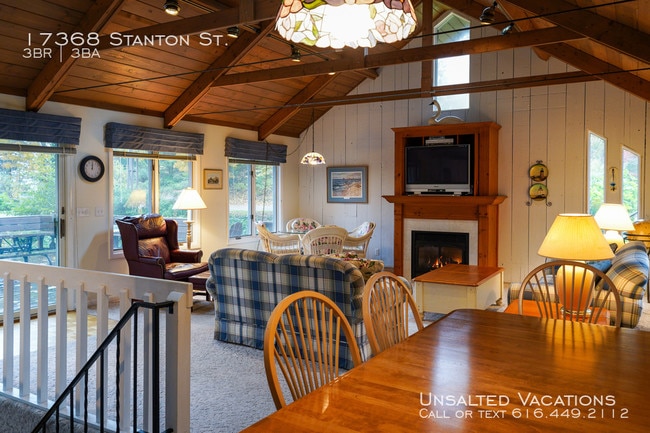 Building Photo - Adorable West Olive cottage home near Lake...