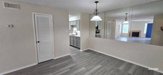 Foto del edificio - 9700 Leawood Blvd