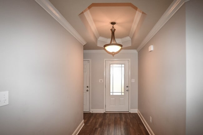 Building Photo - 115 Middlewich Dr