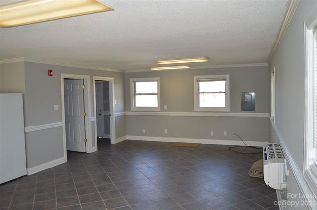 Foto del edificio - 2166 Old Mountain Rd
