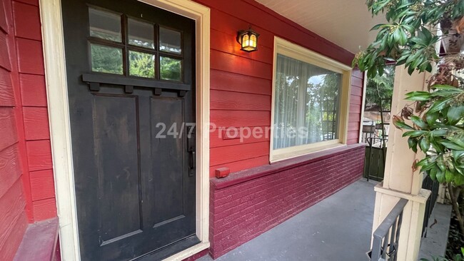 Building Photo - 2024-5815MF