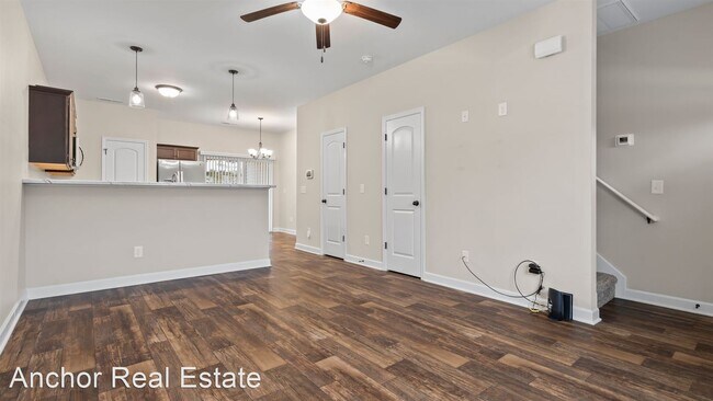 Foto del edificio - 2 br, 2 bath House - 201 Alexa Place,