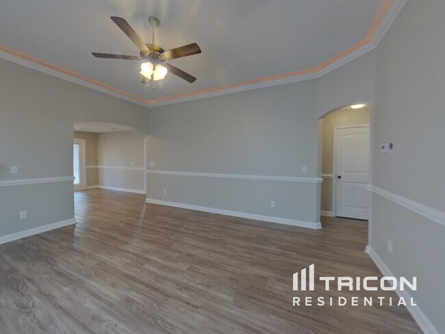 Foto del edificio - 114 Mistwood Ln