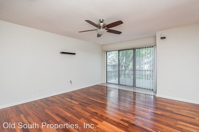 Building Photo - 3 br, 2 bath House - 10 Hillbrook Way